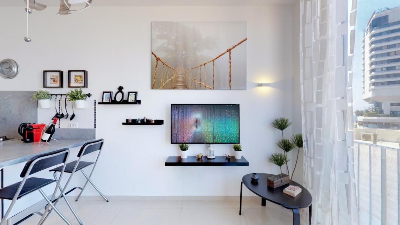 Stylish 1Br Flat For 4 Ppl In Allenby By Holyguest Tel Aviv Exteriör bild