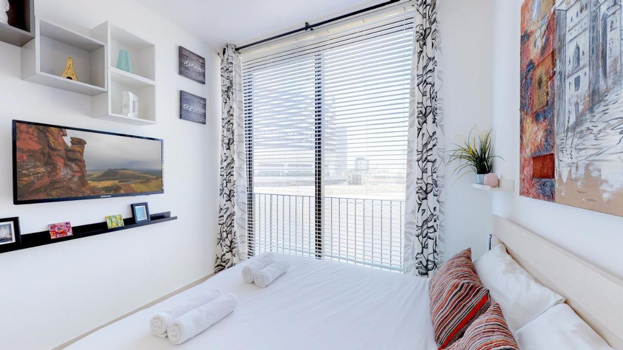 Stylish 1Br Flat For 4 Ppl In Allenby By Holyguest Tel Aviv Exteriör bild