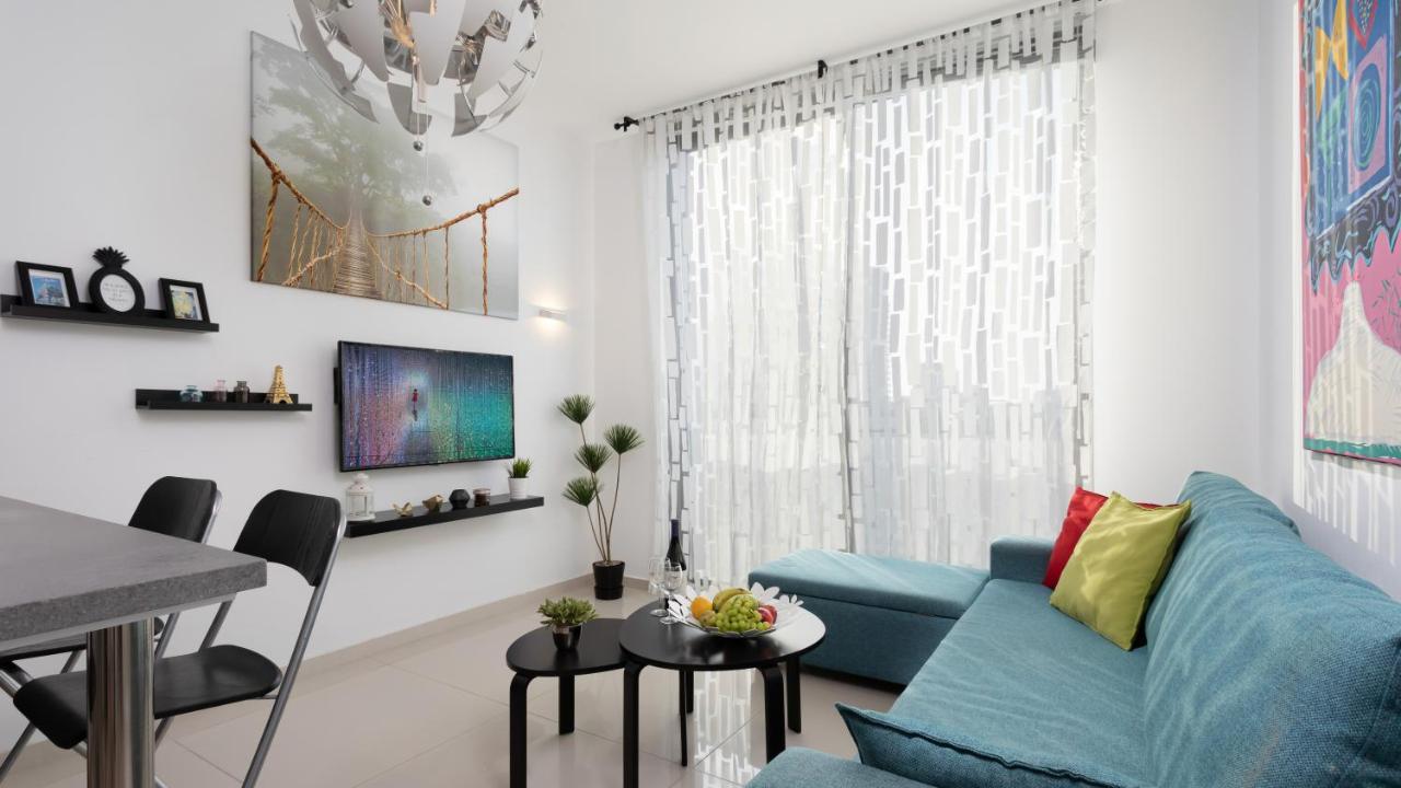 Stylish 1Br Flat For 4 Ppl In Allenby By Holyguest Tel Aviv Exteriör bild